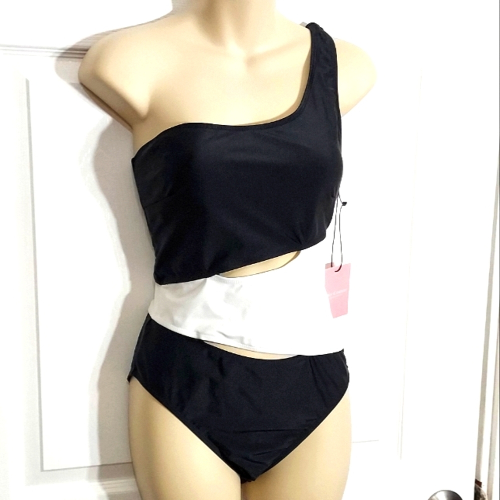 3/$2] NWT JUICY COUTURE SWIMSUIT  C304